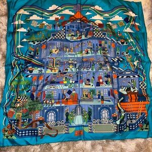 La Maison des Carrés vintage Hermes silk scarf